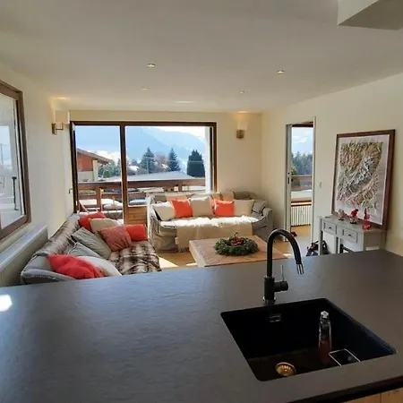 Wonderful Flat In - Beautiful View On Surrounding Mountains شقة