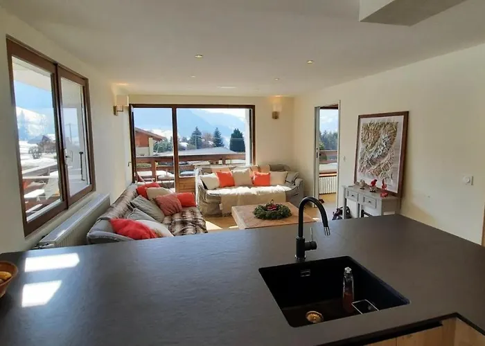 Wonderful Flat In - Beautiful View On Surrounding Mountains Apartmán